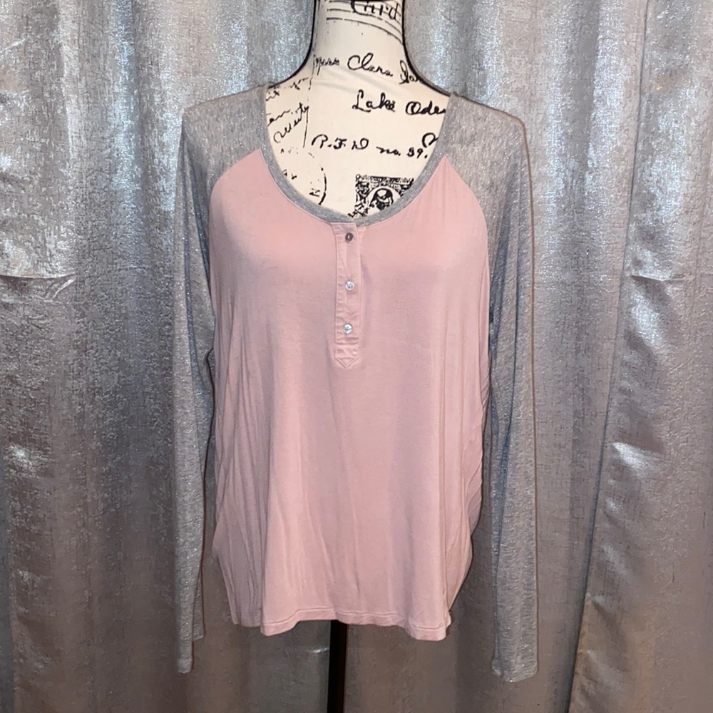 Super Soft AE Shirt Size Large